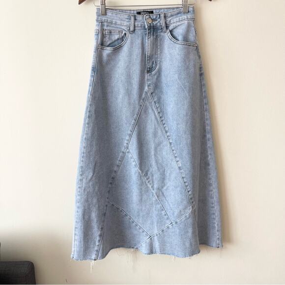 IToo Fashion Maxi Denim Skirt A-line Patchwork Design Women’s size XS Light Blue - Picture 1 of 9